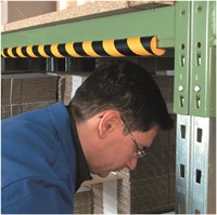 Stötdämpande hörnskydd